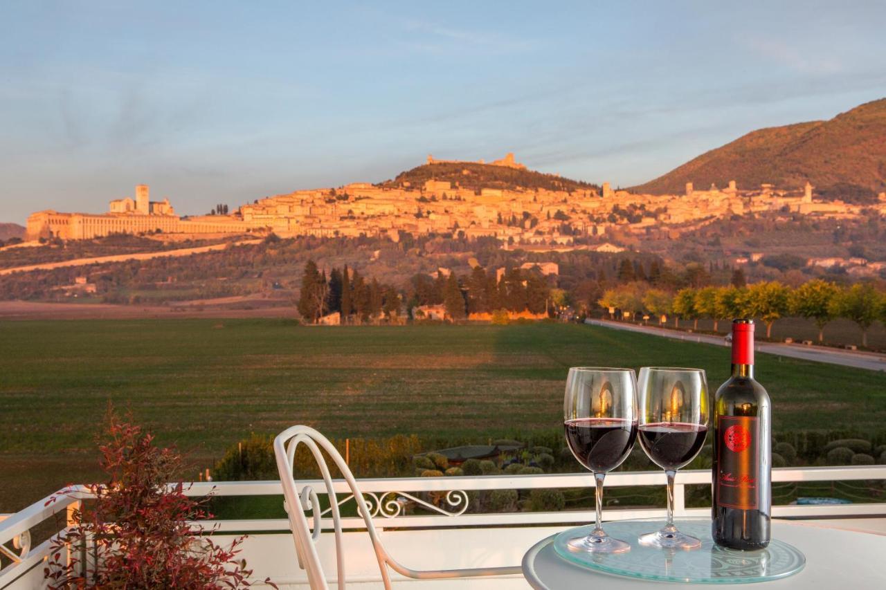 Unica Assisi Agri-Charming House Bed & Breakfast Dış mekan fotoğraf