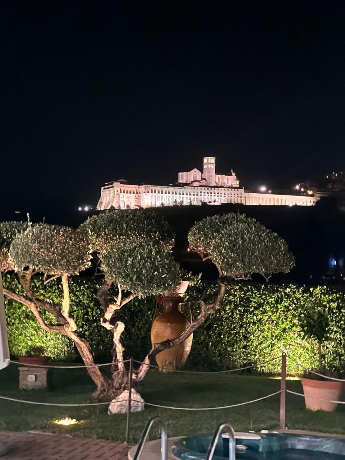 Unica Assisi Agri-Charming House Bed & Breakfast Dış mekan fotoğraf