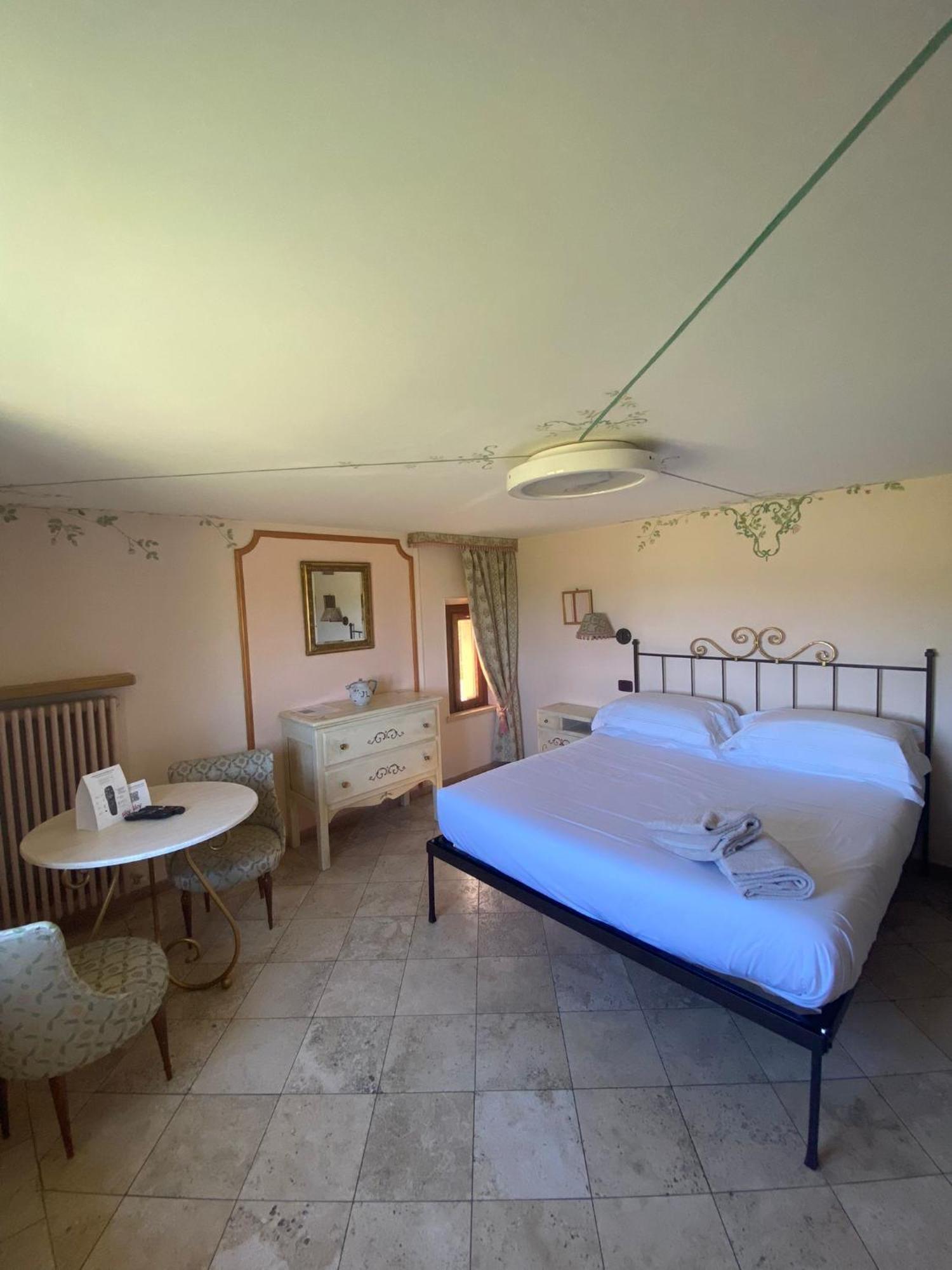Unica Assisi Agri-Charming House Bed & Breakfast Dış mekan fotoğraf